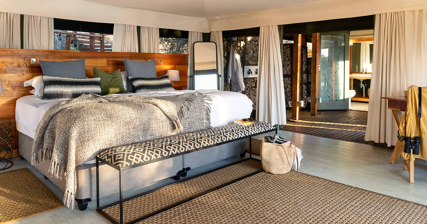 Luxury safari in Timbavati at Simbavati Hilltop - bedroom